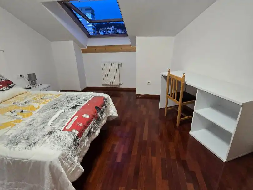 Room in Rúa Nosa Señora da Saínza, 58, Posío Room in Rúa Nosa Señora da Saínza, 58, Posío