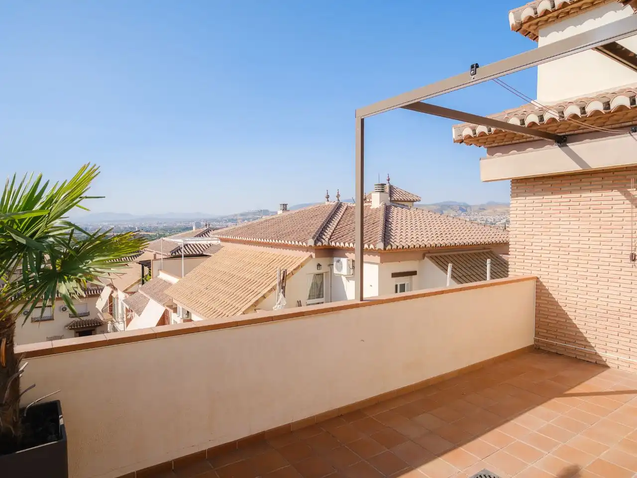 Piso de alquiler en Calle Lindero, 2, La Zubia Ciudad Terraza de Piso de alquiler en La Zubia con Aire acondicionado, Calefacción y Jardín privado
