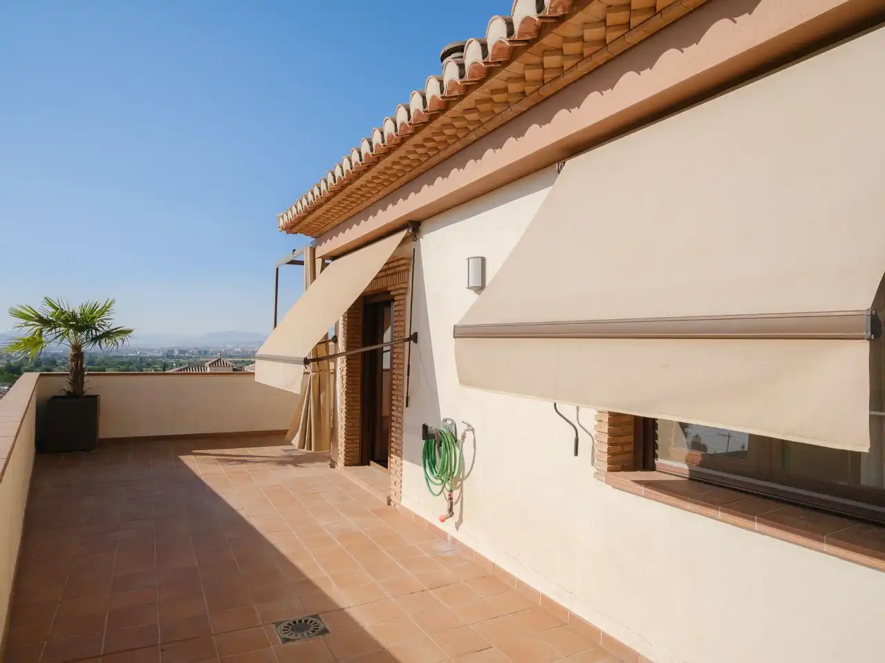 Piso de alquiler en Calle Lindero, 2, La Zubia Ciudad Terraza de Piso de alquiler en La Zubia con Aire acondicionado, Calefacción y Jardín privado