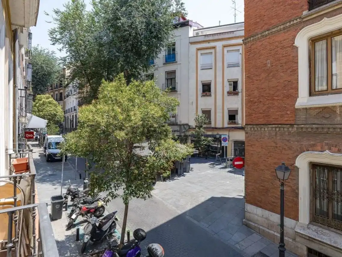 Flat for sale in Corredera Baja de San Pablo, 37, Universidad - Malasaña Exterior view of Flat for sale in Madrid Capital with Air Conditioner, Terrace and Balcony