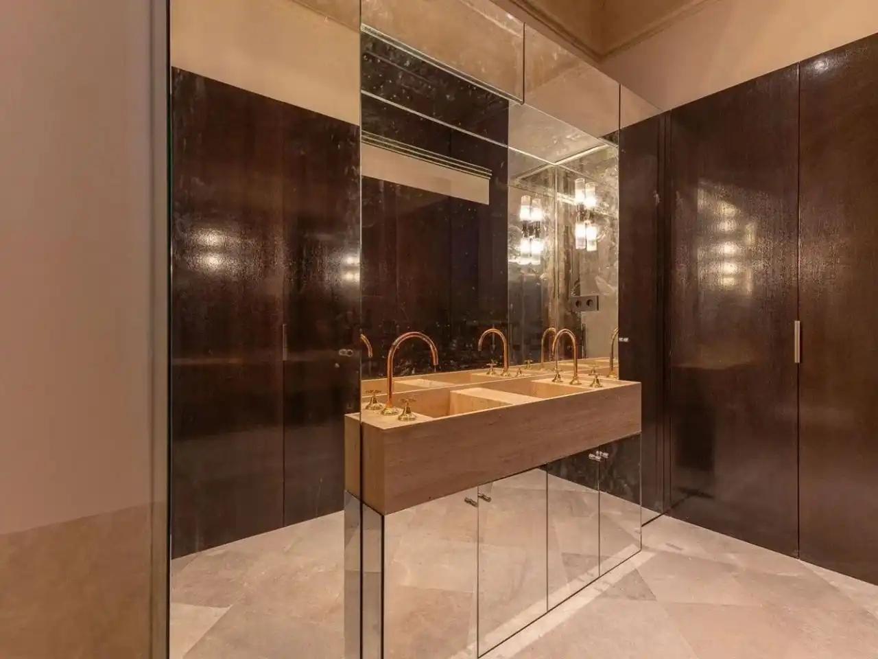 Flat for sale in Corredera Baja de San Pablo, 37, Universidad - Malasaña Bathroom of Flat for sale in Madrid Capital with Air Conditioner, Terrace and Balcony