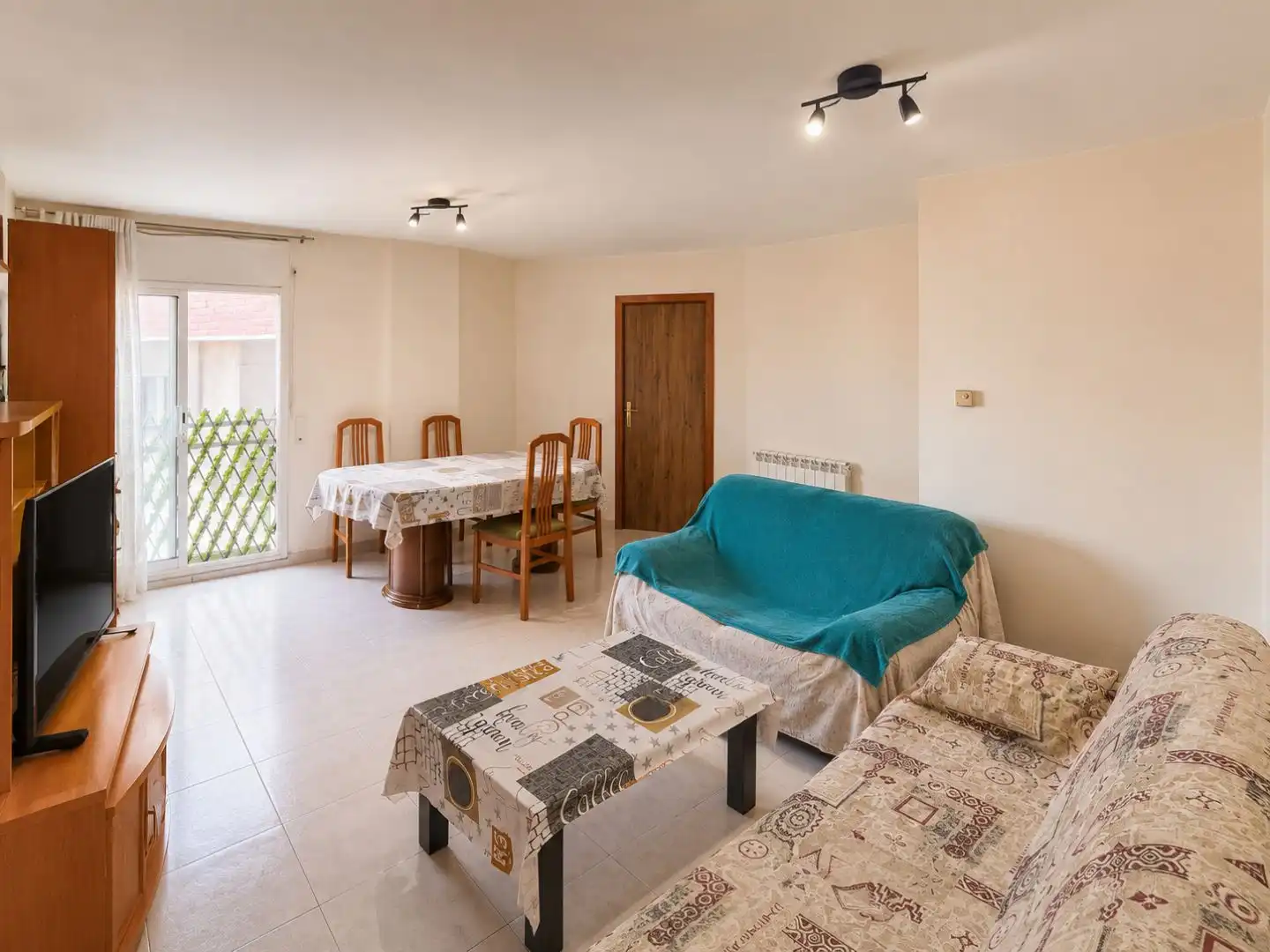 Piso en venta en Carrer D'antoni Mestres Jané, 33, Les Clotes Sala de estar de Piso en venta en Vilafranca del Penedès