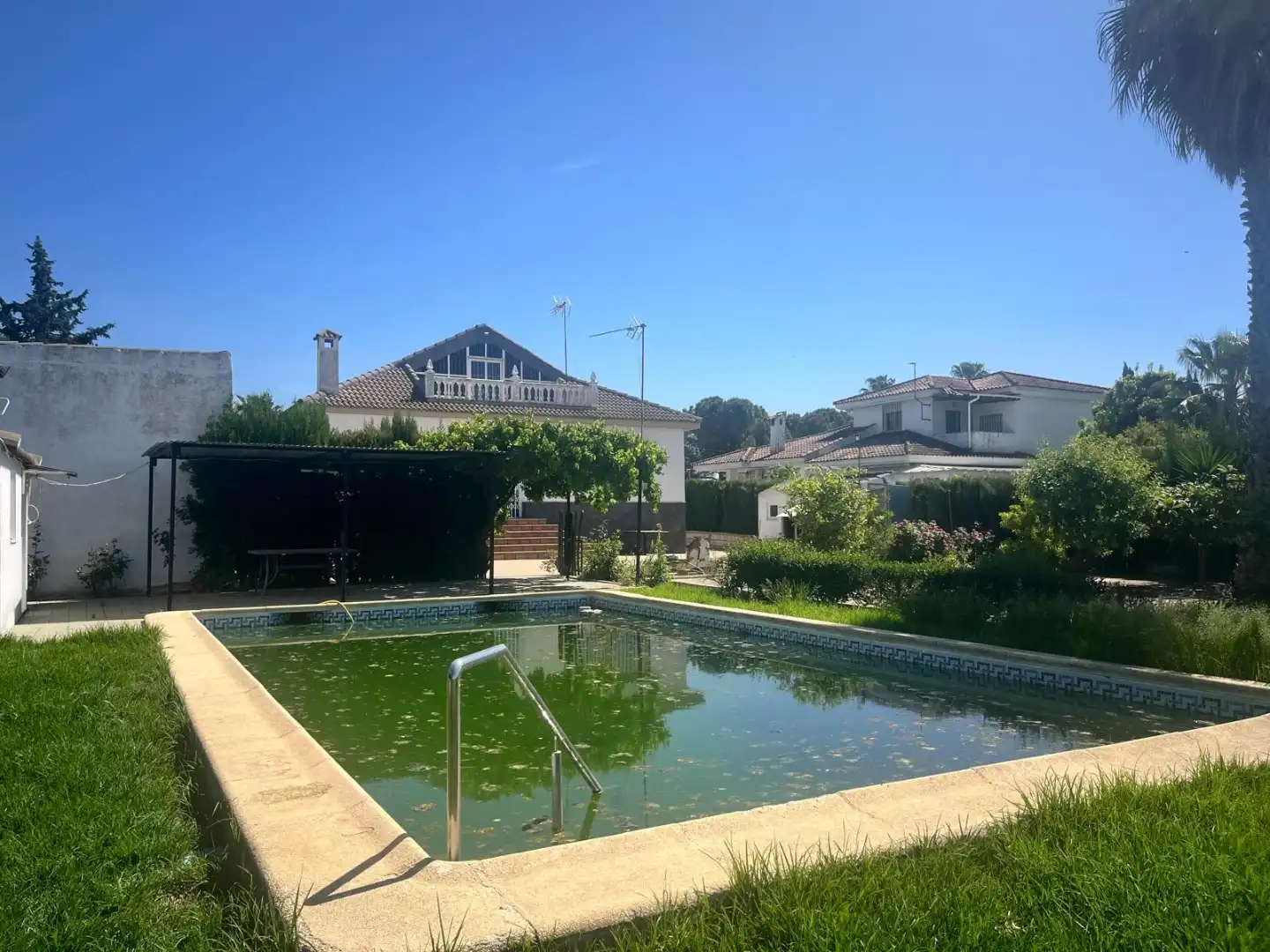Casa o chalet en venta en Urbanización el Quintanar, 2, La Carlota Piscina de Casa o chalet en venta en La Carlota con Aire acondicionado, Calefacción y Jardín privado