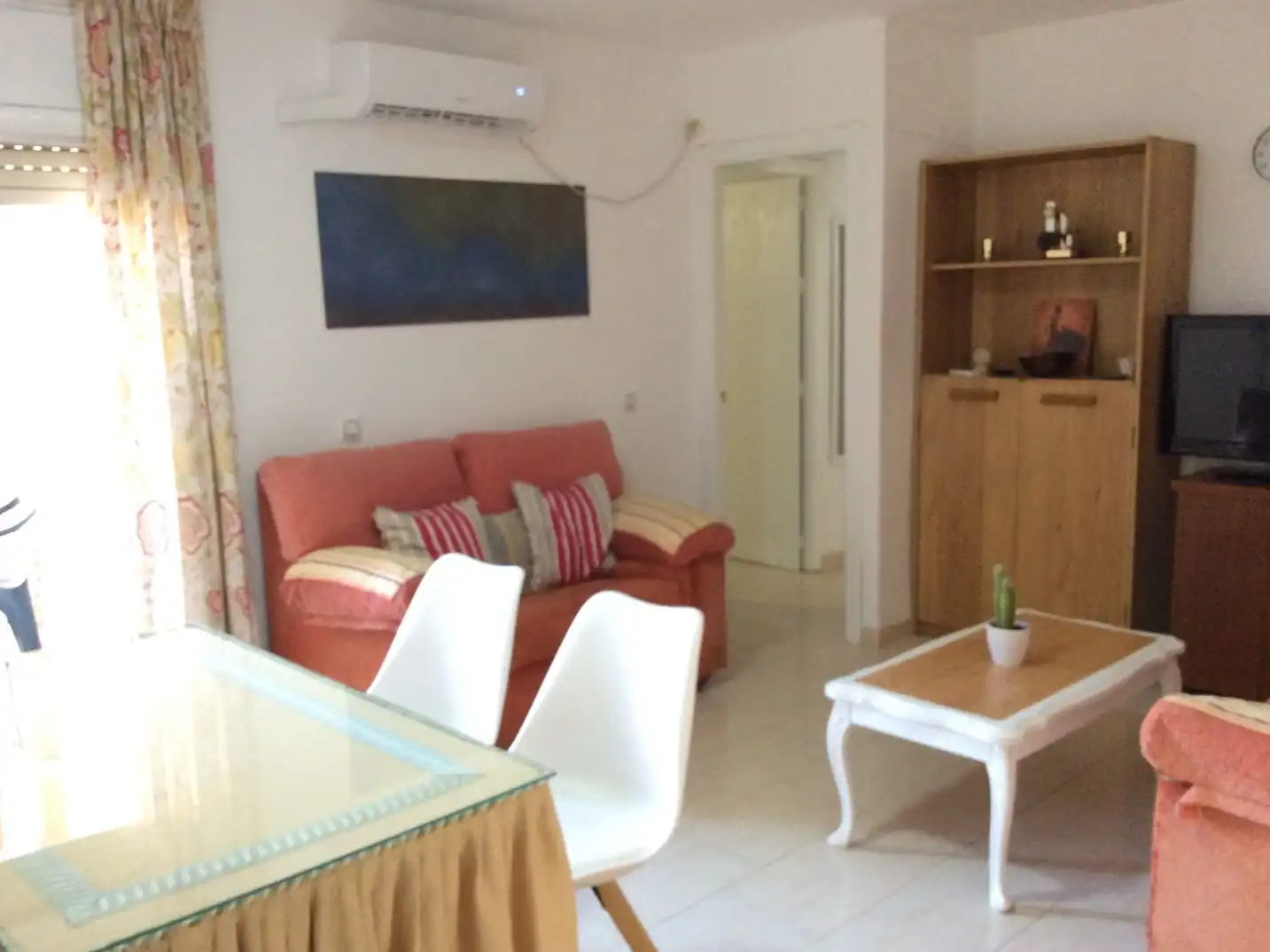 Flat for rent in Calle Machaquito, 10, Ciudad Jardín - Zoco Living room of Flat for rent in Córdoba with Air Conditioner, Heating and Terrace