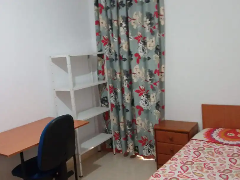 Flat for rent in Calle Machaquito, 10, Ciudad Jardín - Zoco Bedroom of Flat for rent in Córdoba with Air Conditioner, Heating and Terrace