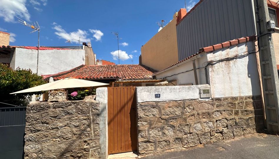 Casa adosada en venda a Calle del Medio, 19, Navalmoral, Ávila - imatge 1 Foto 1 de Casa adosada en venda a Calle del Medio, 19, Navalmoral, Ávila