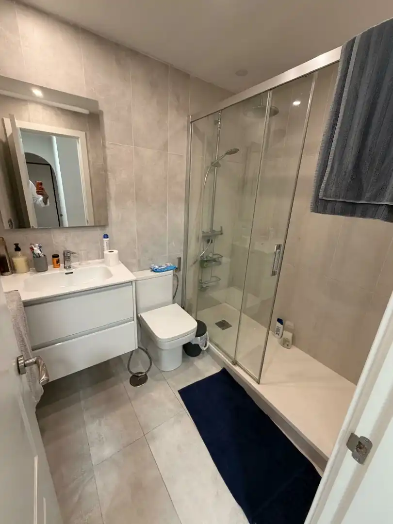 Flat for sale in Urbanizacion Vistamar, 14, La Línea de la Concepción Bathroom of Flat for sale in La Línea de la Concepción with Air Conditioner, Terrace and Swimming Pool