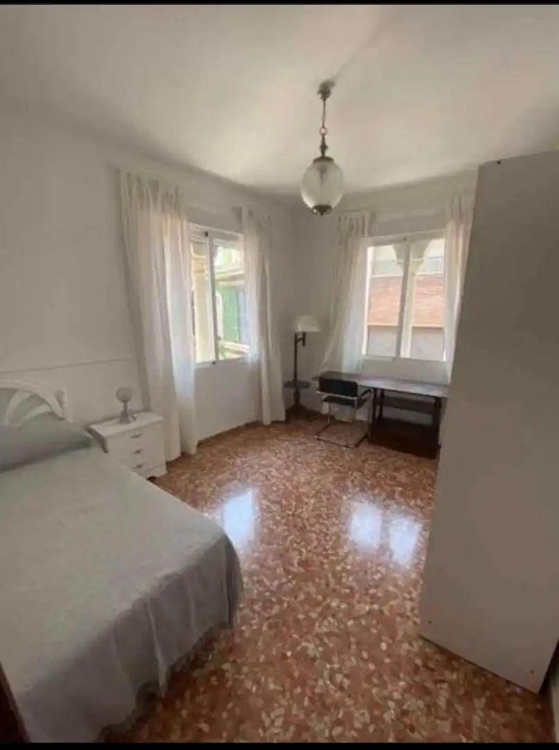Flat for rent in Calle Almaraz, 7, Cabra Bedroom of Flat for rent in Cabra with Air Conditioner, Heating and Terrace