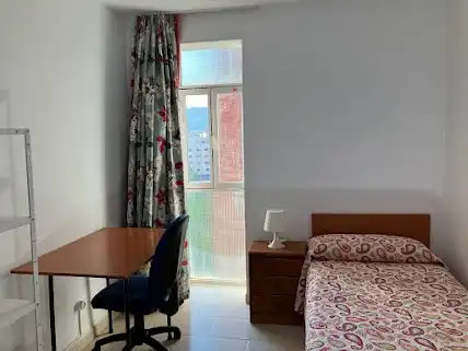 Piso de alquiler en Calle Machaquito, 10, Ciudad Jardín - Zoco Habitación de Piso de alquiler en Córdoba con Aire acondicionado, Calefacción y Terraza