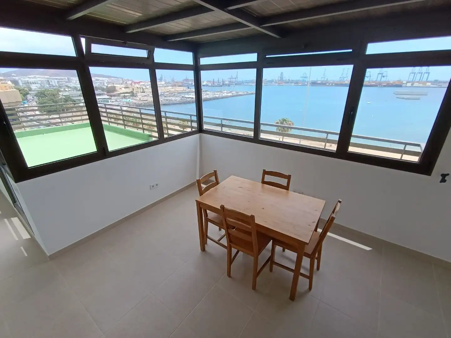 Dachboden zur Miete in Calle León y Castillo, 317, Alcaravaneras Esszimmer von Dachboden zur Miete in Las Palmas de Gran Canaria mit Terrasse und Möbliert