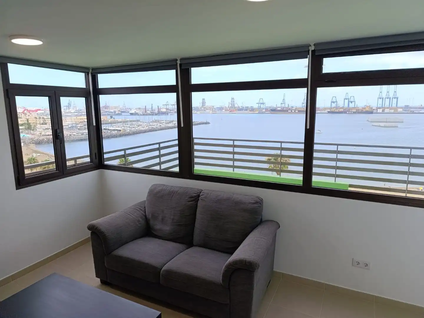 Dachboden zur Miete in Calle León y Castillo, 317, Alcaravaneras Wohnzimmer von Dachboden zur Miete in Las Palmas de Gran Canaria mit Terrasse und Möbliert