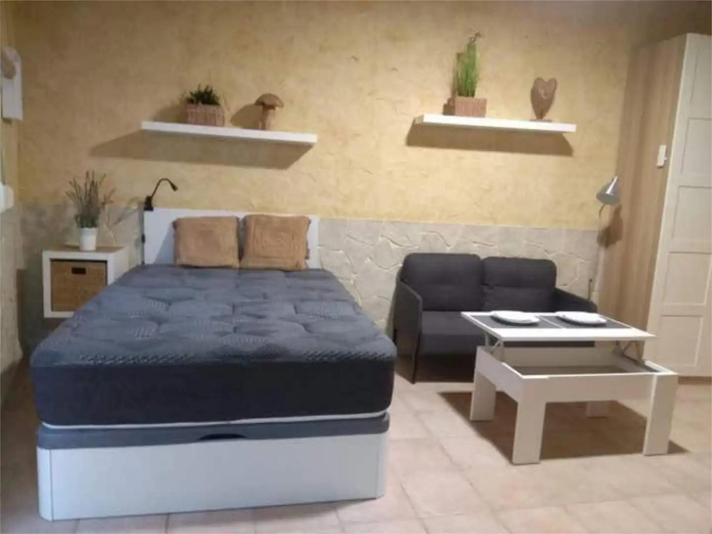 Habitación de Estudio de alquiler en Abanilla con Amueblado