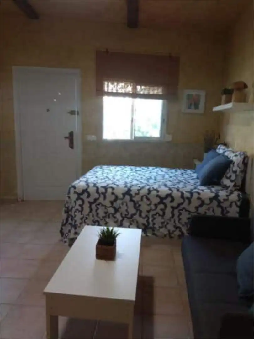 Habitación de Estudio de alquiler en Abanilla con Amueblado