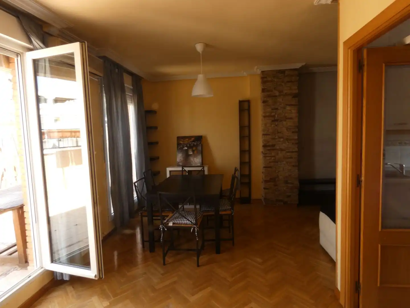 Pis de lloguer a Calle Vieja de Pinto, 14, Villaverde Alto Sala d'estar de Pis de lloguer en Madrid amb Aire condicionat, Calefacció i Terrassa