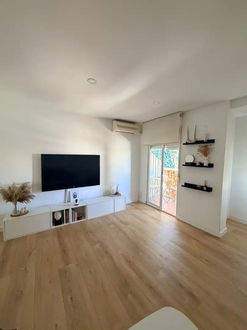 Flat for sale in Carrer del Capità Antoni Mena, 129, Sector V Living room of Flat for sale in Elche / Elx with Air Conditioner, Heating and Parquet flooring