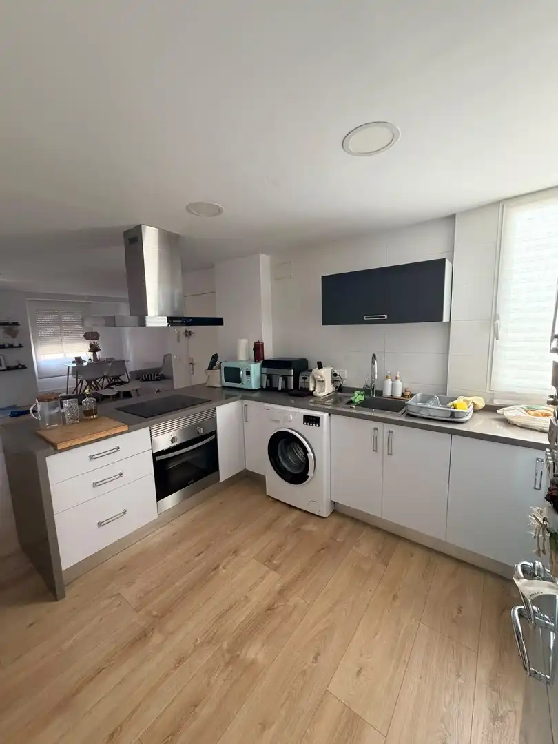 Flat for sale in Carrer del Capità Antoni Mena, 129, Sector V Kitchen of Flat for sale in Elche / Elx with Air Conditioner, Heating and Parquet flooring