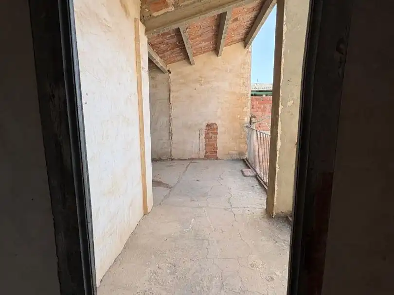 Casa adosada en venda a Carrer les Voltes, 14, Riba-roja d'Ebre Terrassa de Casa adosada en venda en Riba-roja d'Ebre amb Terrassa i Traster