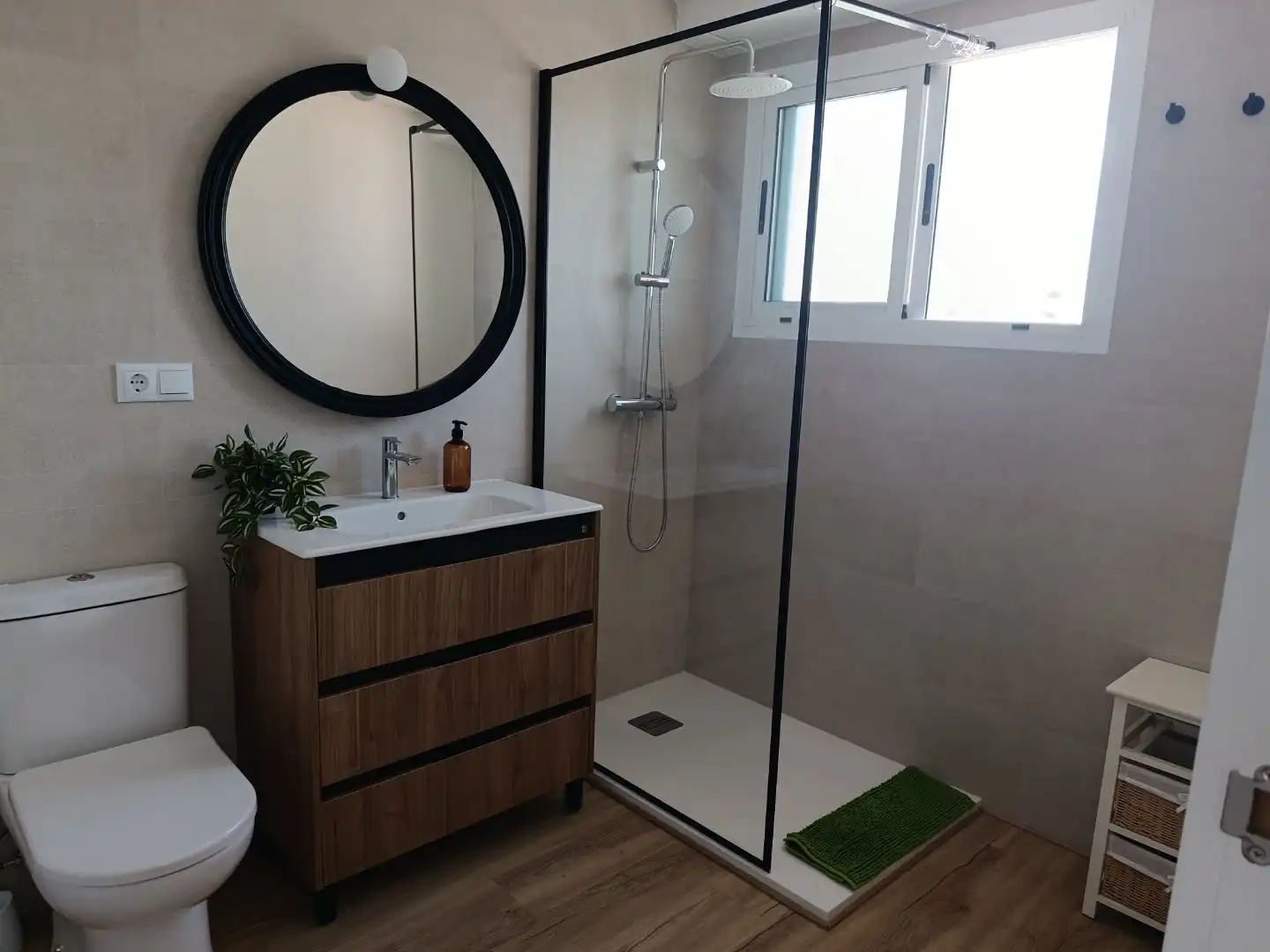 Apartments for rent in Calle Cáncer, 3, Corinto - Almarda Bathroom of Apartments for rent in Sagunto / Sagunt with Air Conditioner, Terrace and Furnished