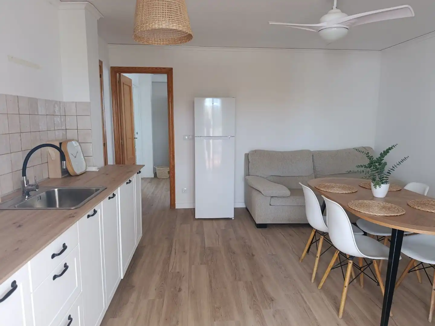 Apartments for rent in Calle Cáncer, 3, Corinto - Almarda Kitchen of Apartments for rent in Sagunto / Sagunt with Air Conditioner, Terrace and Furnished