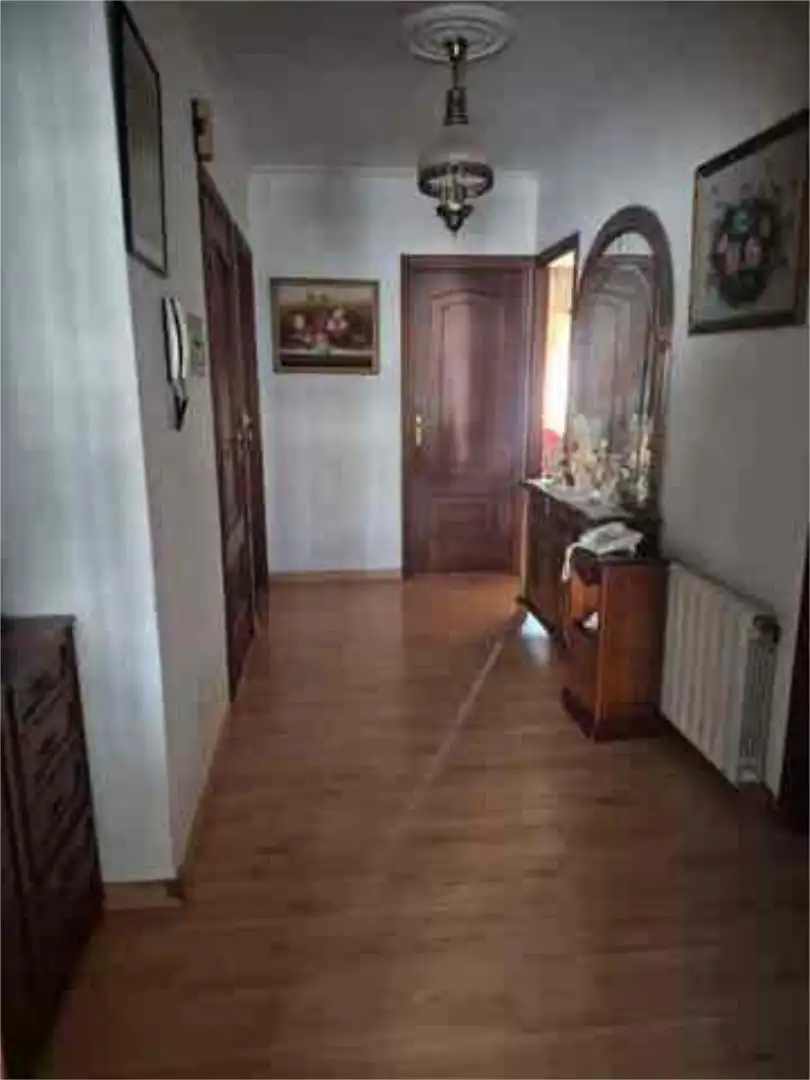 Casa o chalet en venta en Sobrán Casa o chalet en venta en Vilagarcía de Arousa con Jardín privado, Trastero y Amueblado