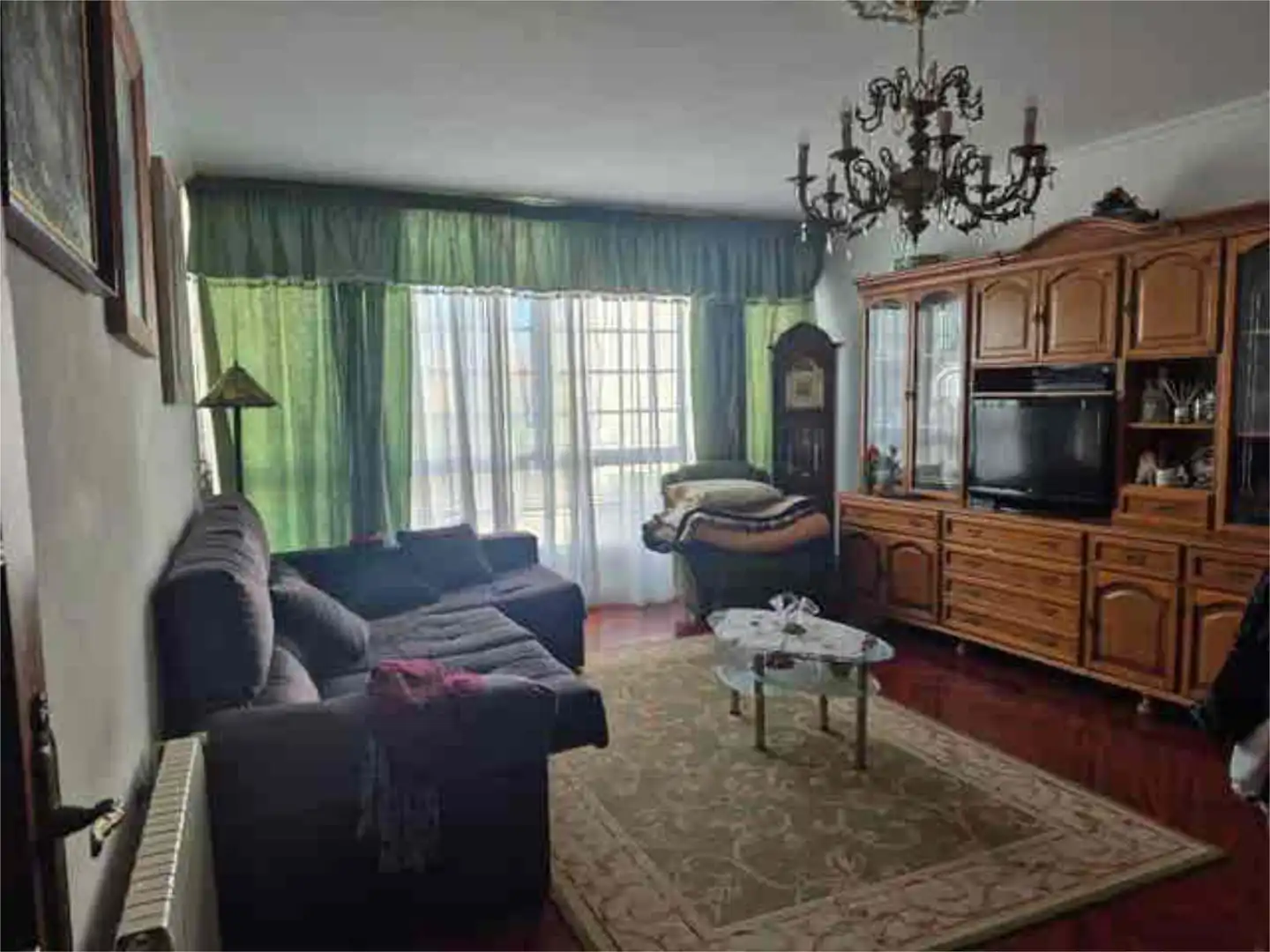 Casa o chalet en venta en Sobrán Sala de estar de Casa o chalet en venta en Vilagarcía de Arousa con Jardín privado, Trastero y Amueblado