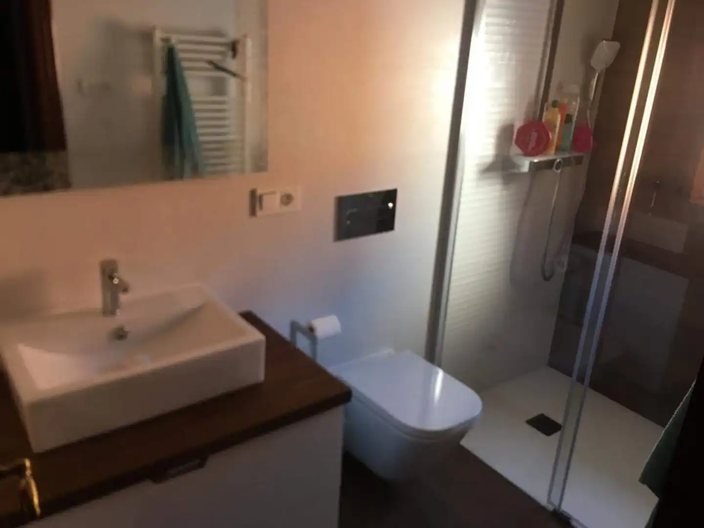 Casa adosada en venta en Carrer els Furs, 11, Rafelbuñol / Rafelbunyol Baño de Casa adosada en venta en Rafelbuñol / Rafelbunyol con Aire acondicionado, Calefacción y Parquet