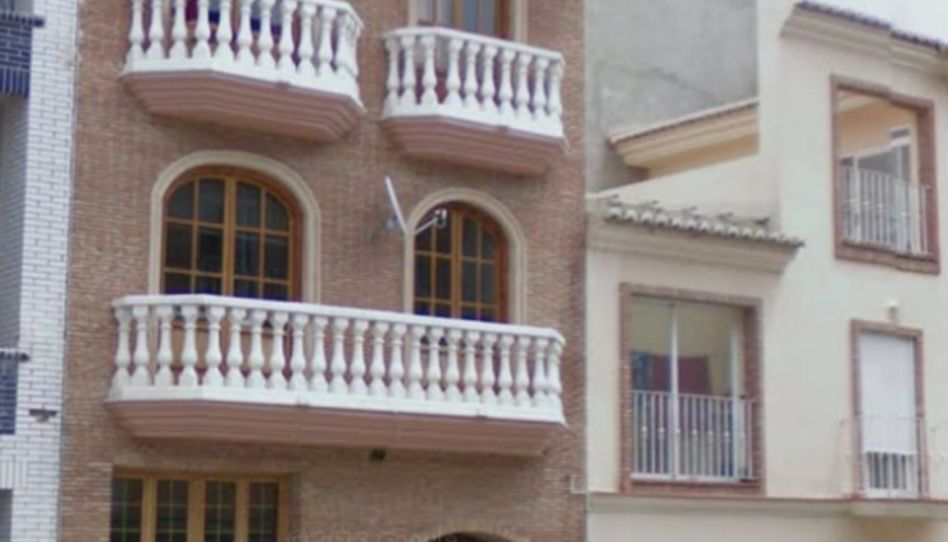 Casa adosada en venta en Carrer Els Furs, 11, Rafelbuñol / Rafelbunyol, Valencia - imagen 1 Foto 1 de Casa adosada en venta en Carrer Els Furs, 11, Rafelbuñol / Rafelbunyol, Valencia