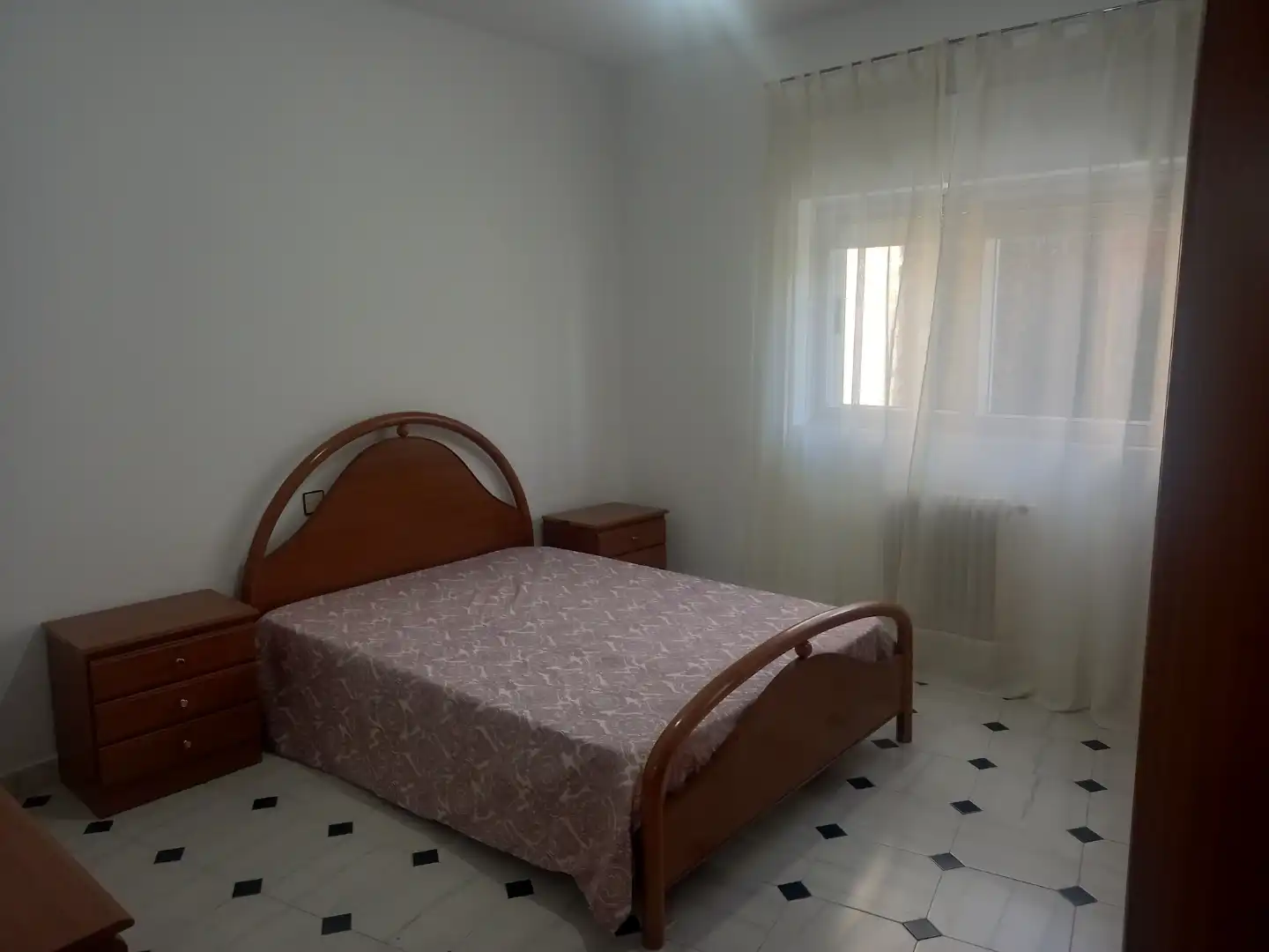 Habitación de Piso de alquiler en Nuñomoral con Aire acondicionado, Calefacción y Parquet