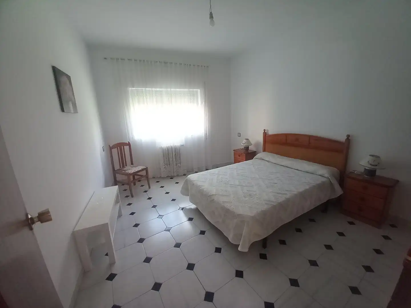 Habitación de Piso de alquiler en Nuñomoral con Aire acondicionado, Calefacción y Parquet