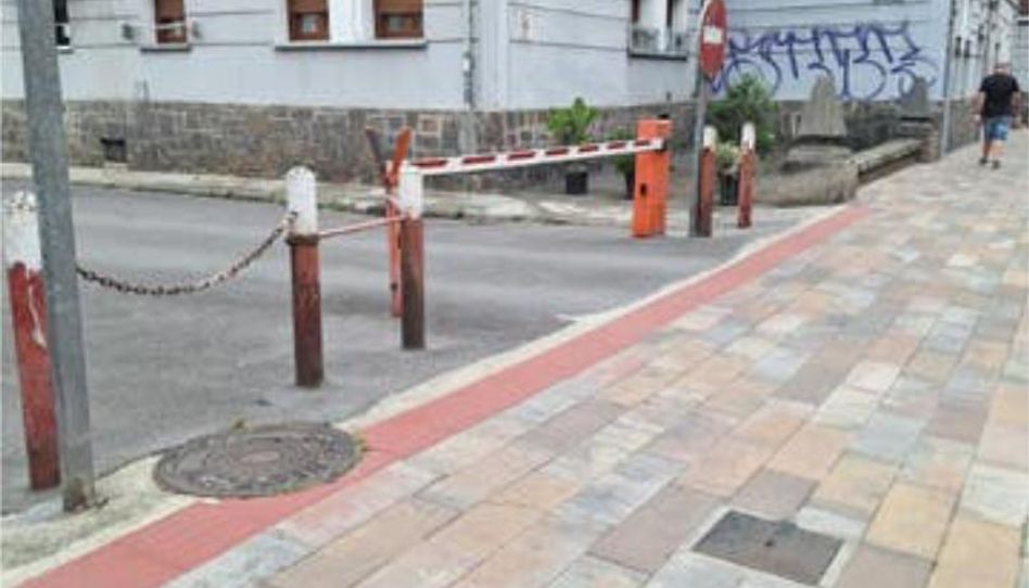 Garaje de alquiler en San Pedro - Siana, Mieres (Asturias) - imagen 1 Foto 1 de Garaje de alquiler en San Pedro - Siana, Mieres (Asturias)