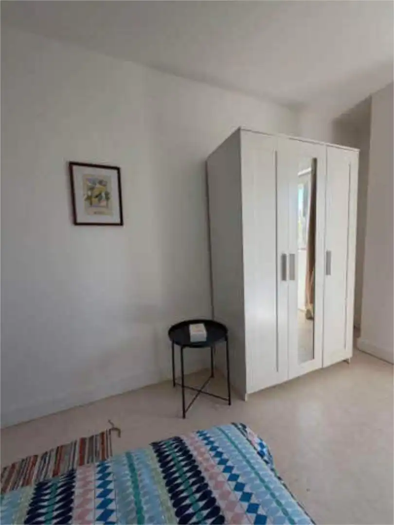 Apartamento de alquiler en Las Tiesas Habitación de Apartamento de alquiler en Villena
