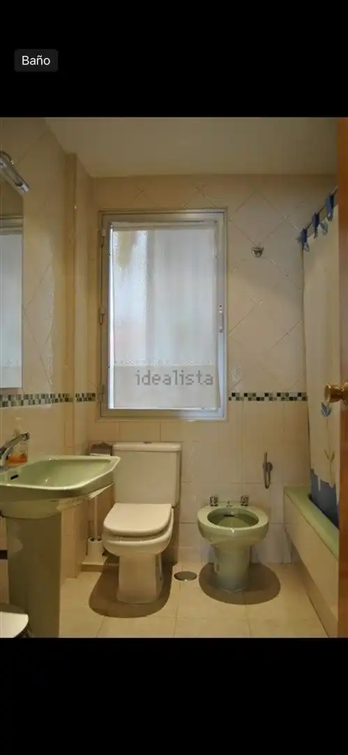 Flat for rent in Calle República Dominicana, 4, Santa Teresa-Vista Hermosa Bathroom of Flat for rent in Toledo with Air Conditioner, Heating and Parquet flooring