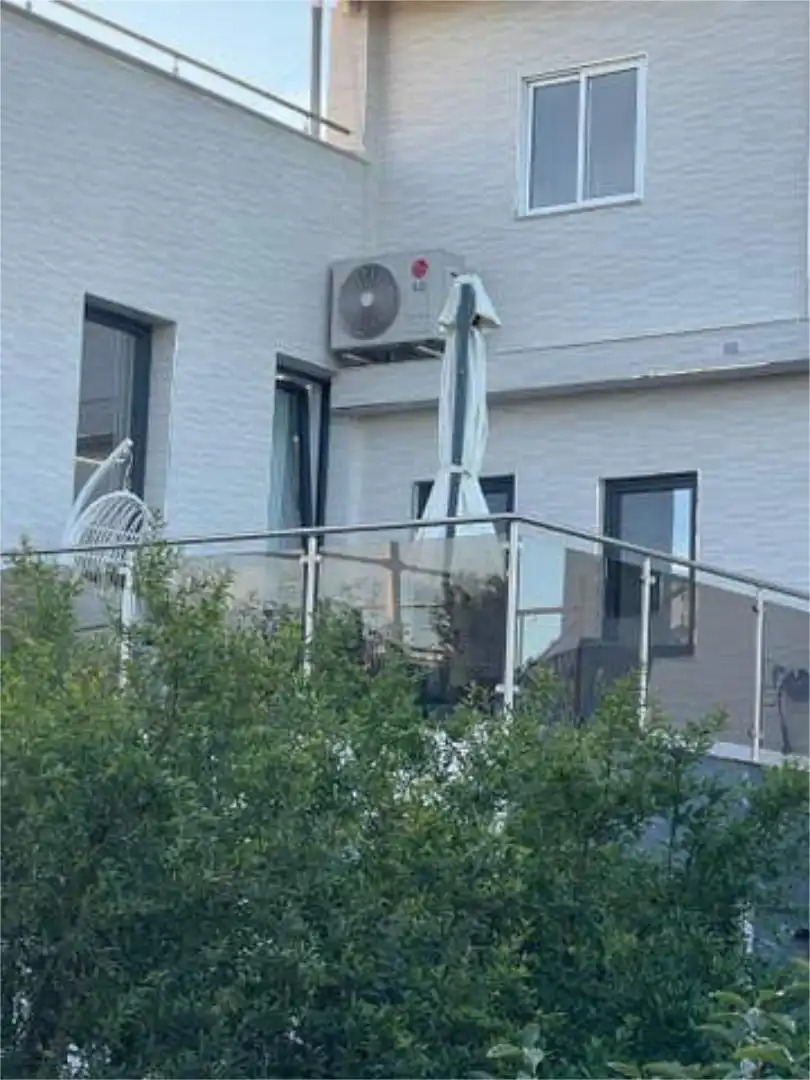 Casa o xalet en venda a La Punta Terrassa de Casa o xalet en venda en Valencia amb Terrassa, Piscina i Moblat