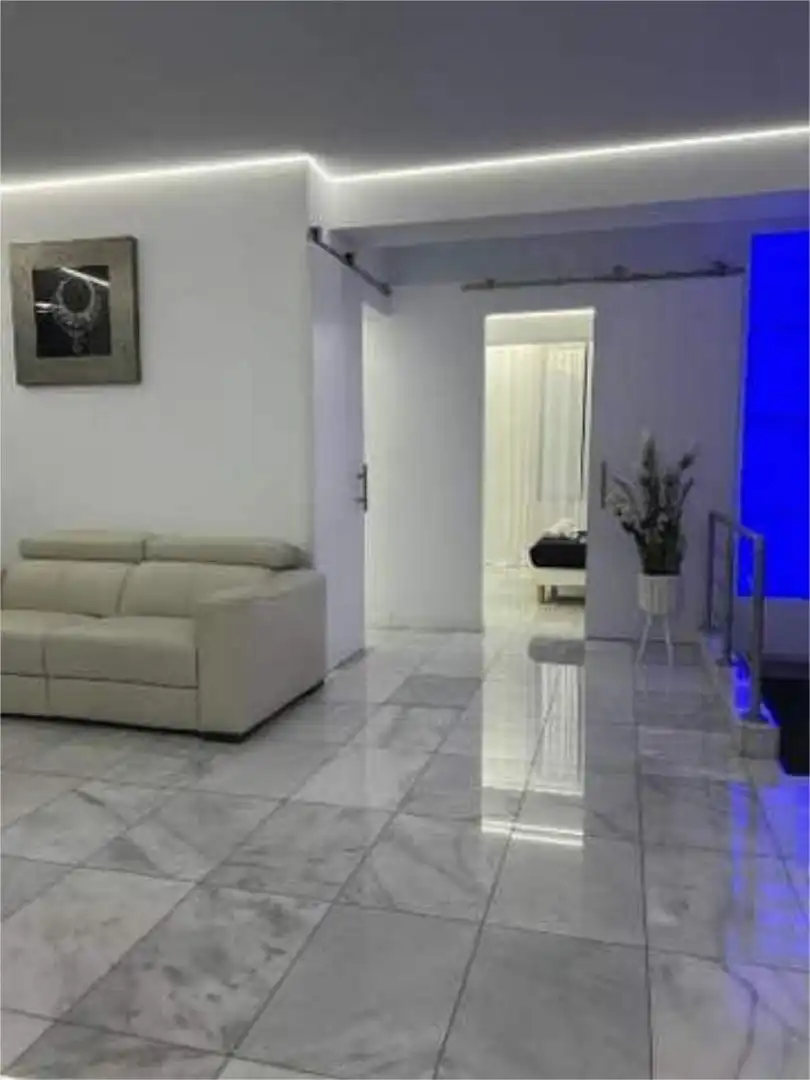 Casa o xalet en venda a La Punta Sala d'estar de Casa o xalet en venda en Valencia amb Terrassa, Piscina i Moblat
