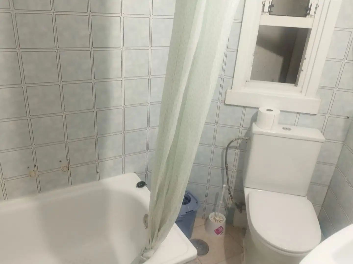 Flat for rent in Travesía Orillamar, 1, Monte Alto - Zalaeta - Atocha Bathroom of Flat for rent in A Coruña Capital with Heating and Furnished