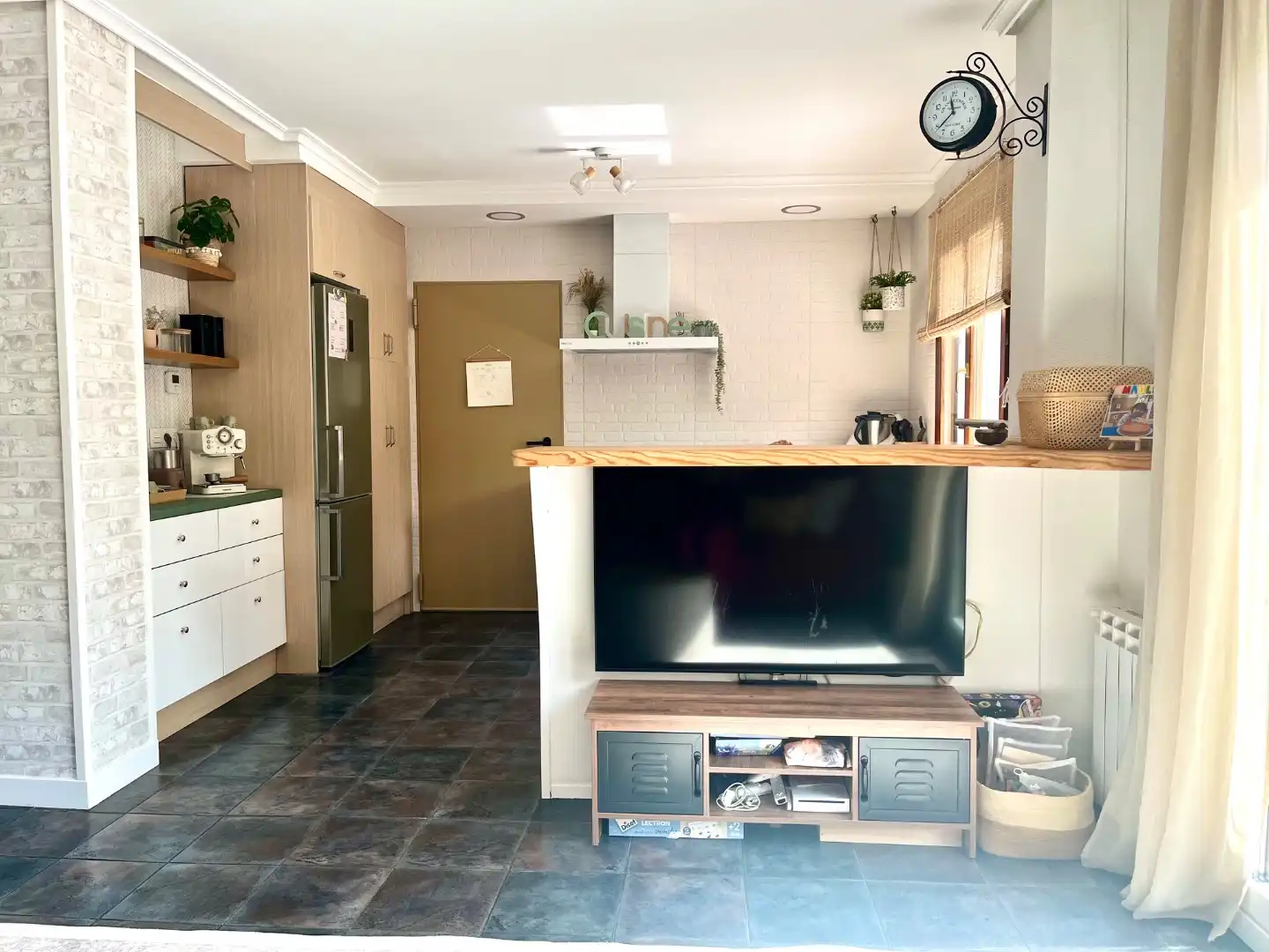 Casa adosada en venta en Barrio Otañes, 58, Otañes - Talledo Cocina de Casa adosada en venta en Castro-Urdiales con Terraza y Piscina
