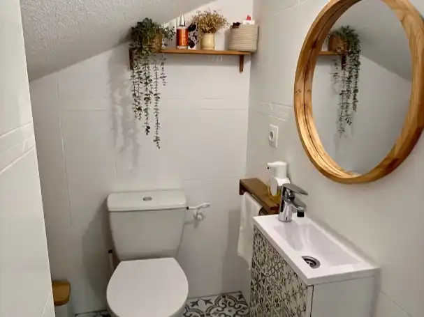 Casa adosada en venta en Barrio Otañes, 58, Otañes - Talledo Baño de Casa adosada en venta en Castro-Urdiales con Terraza y Piscina