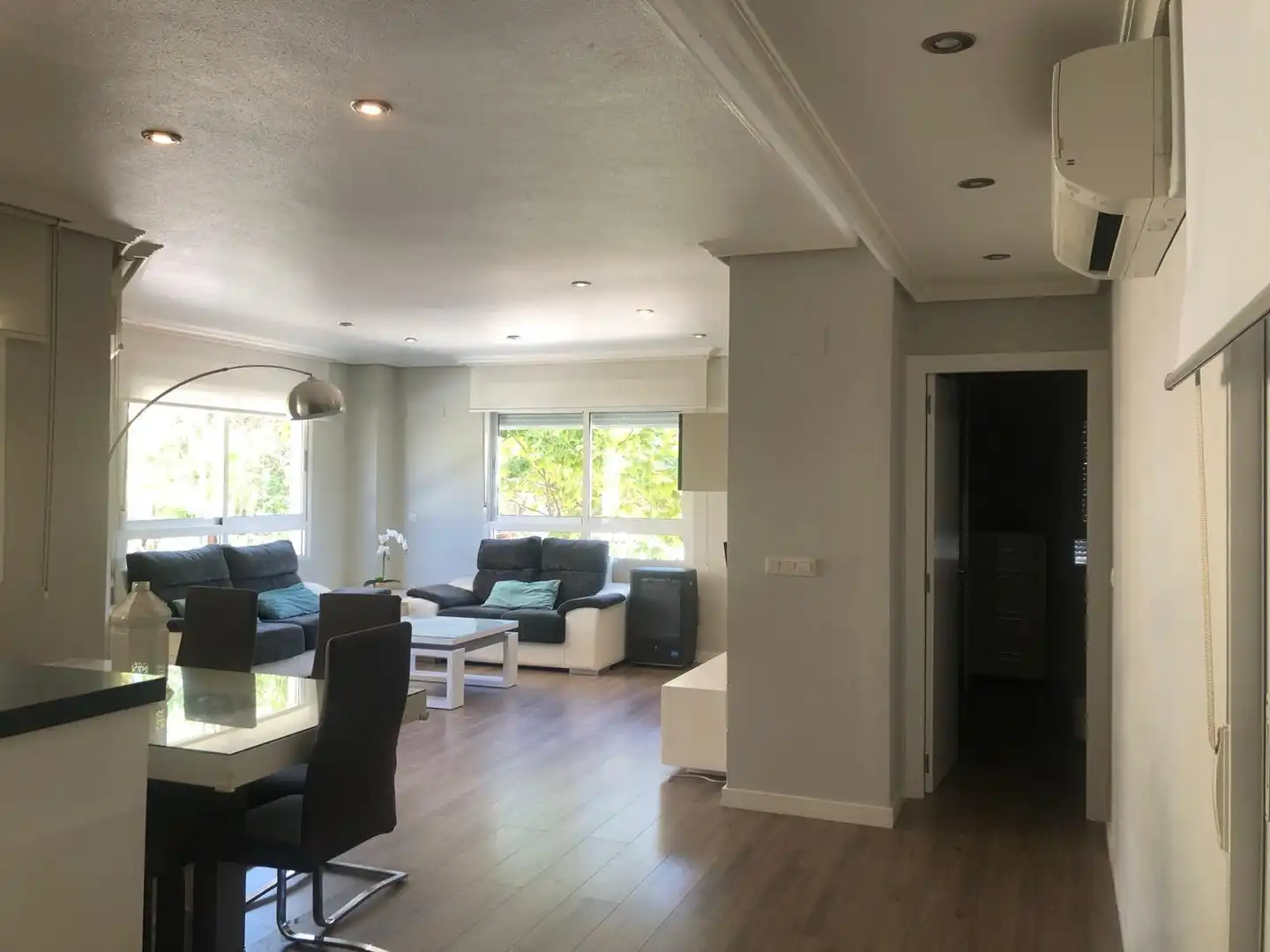 Sala de estar de Piso de alquiler en Elda con Aire acondicionado, Calefacción y Parquet