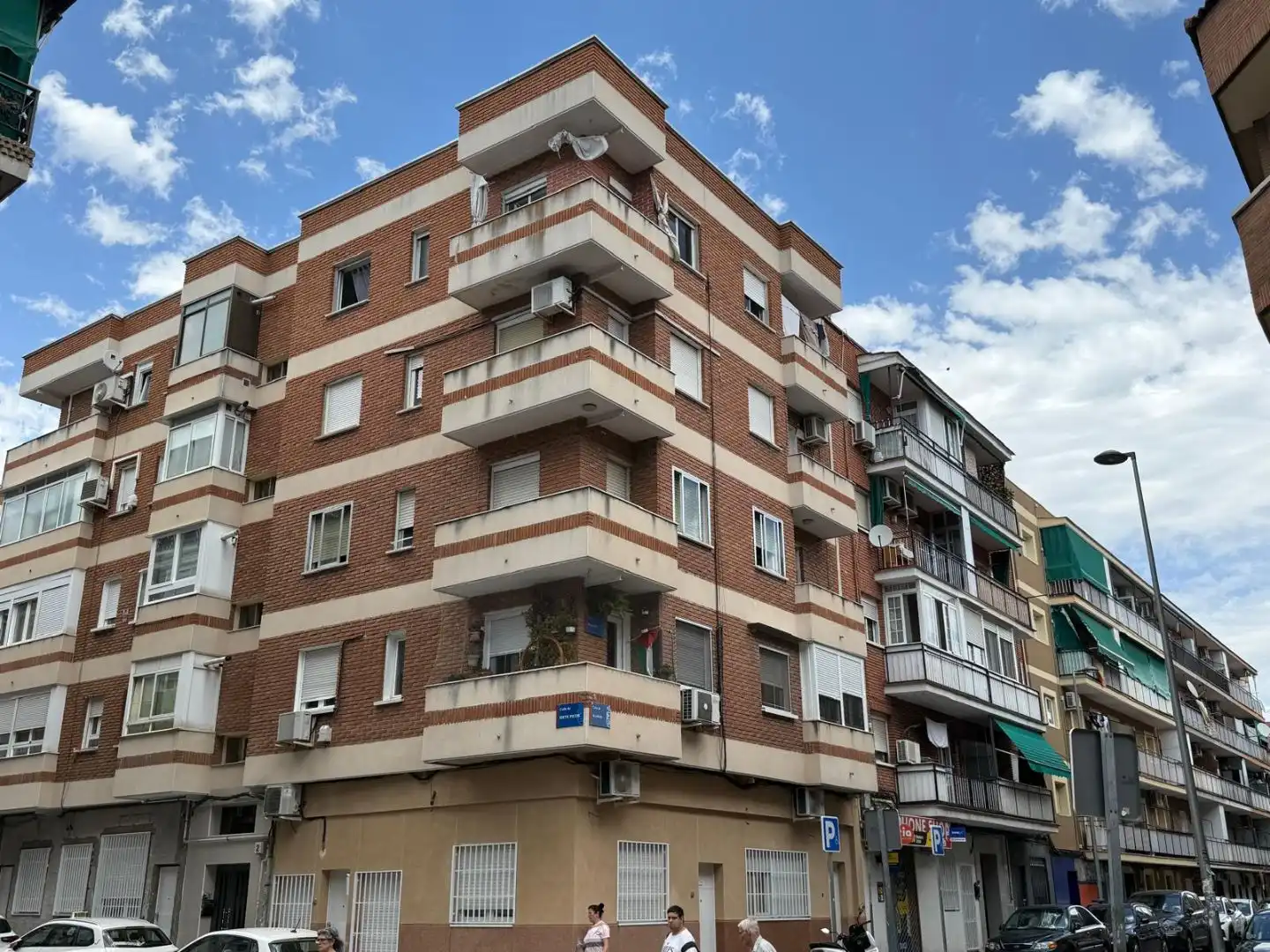 Flat for sale in Calle de Madrid, 25, Casco Antiguo Exterior view of Flat for sale in Leganés with Air Conditioner and Heating