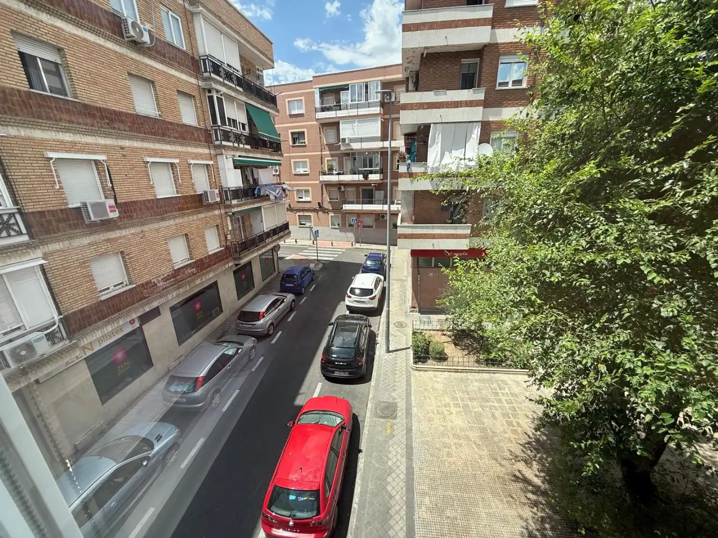 Flat for sale in Calle de Madrid, 25, Casco Antiguo Exterior view of Flat for sale in Leganés with Air Conditioner and Heating