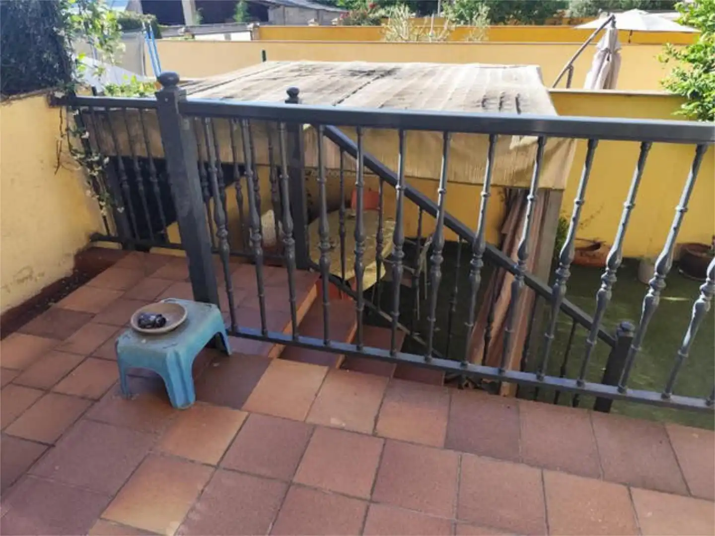 Terrassa de Casa adosada en venda en Ponferrada amb Calefacció, Jardí privat i Terrassa