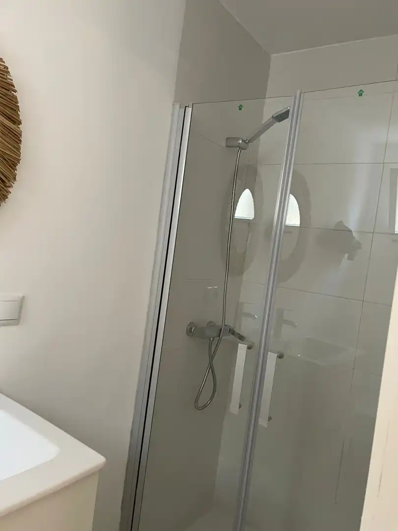 Flat for rent in Carrer Josep Maria Buck, 21, Pont Nou - Corazón de Jesús Bathroom of Flat for rent in Elche / Elx with Air Conditioner, Heating and Terrace