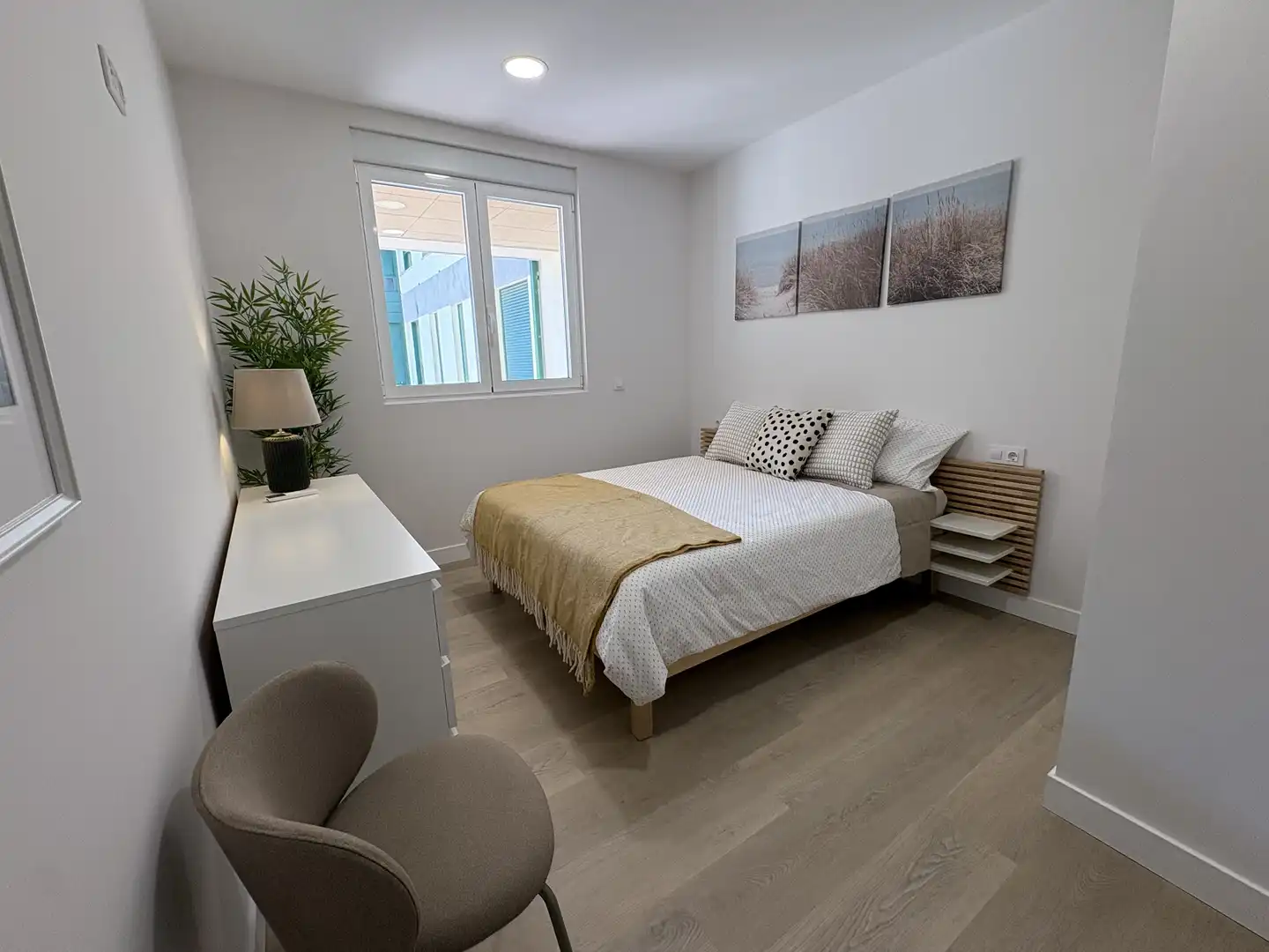 Planta baja de alquiler en Rua Daniel Silva, 3, Boqueixón Habitación de Planta baja de alquiler en Boqueixón con Aire acondicionado, Calefacción y Amueblado