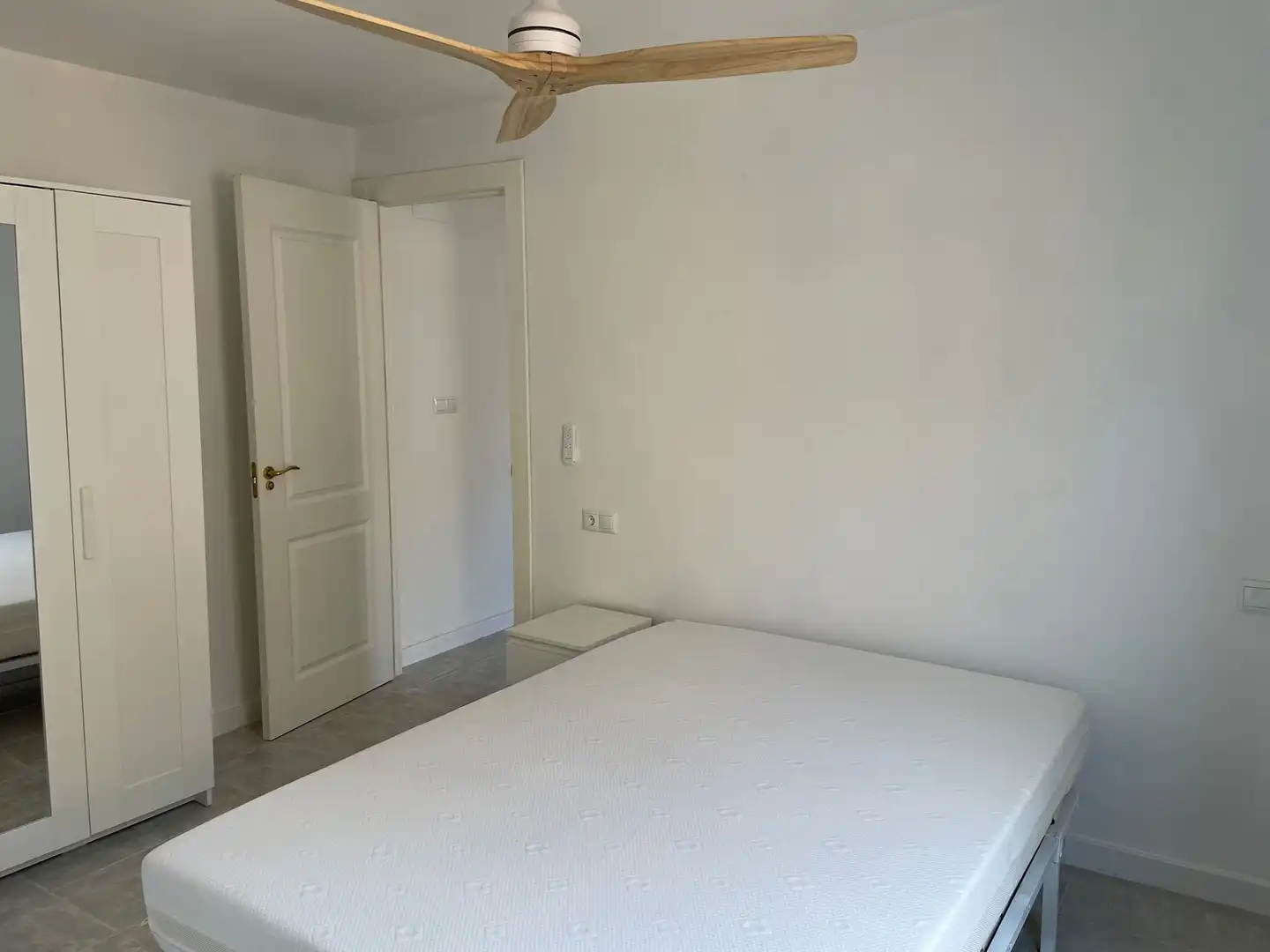 Flat for rent in Carrer Josep Maria Buck, 21, Pont Nou - Corazón de Jesús Bedroom of Flat for rent in Elche / Elx with Air Conditioner, Heating and Terrace