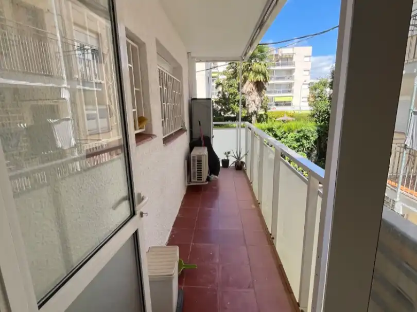 Piso de alquiler en Passeig Marítim, Port - Horta de Santa María Terraza de Piso de alquiler en Cambrils con Aire acondicionado, Calefacción y Parquet