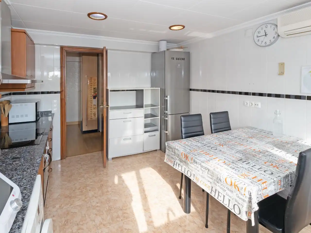 Pis en venda a Carrer d'Encarna Albarracín, 9, Nou Benicalap Cuina de Pis en venda en Valencia amb Aire condicionat, Calefacció i Parquet