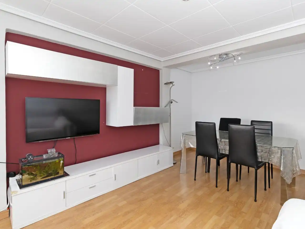 Pis en venda a Carrer d'Encarna Albarracín, 9, Nou Benicalap Sala d'estar de Pis en venda en Valencia amb Aire condicionat, Calefacció i Parquet