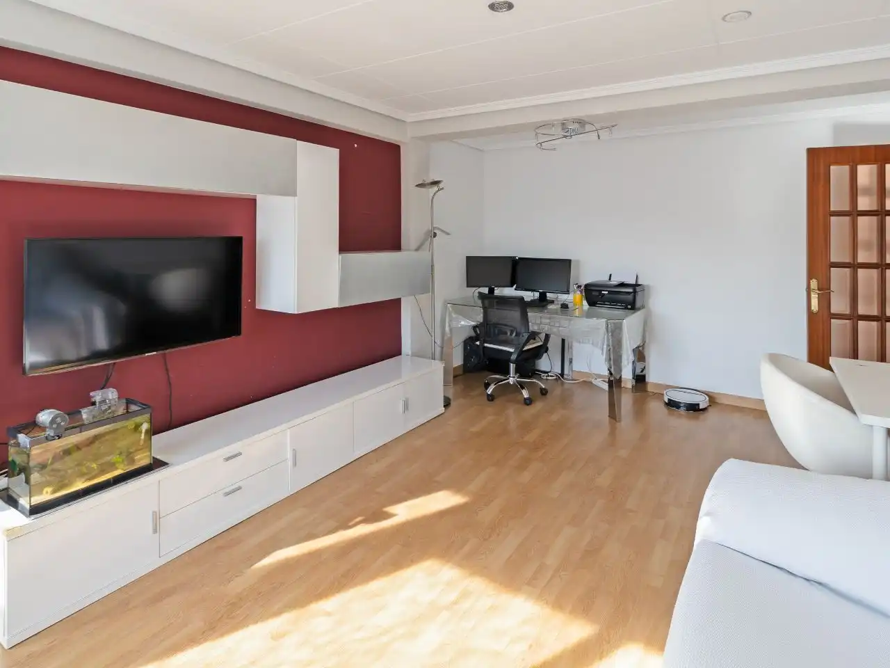 Pis en venda a Carrer d'Encarna Albarracín, 9, Nou Benicalap Sala d'estar de Pis en venda en Valencia amb Aire condicionat, Calefacció i Parquet