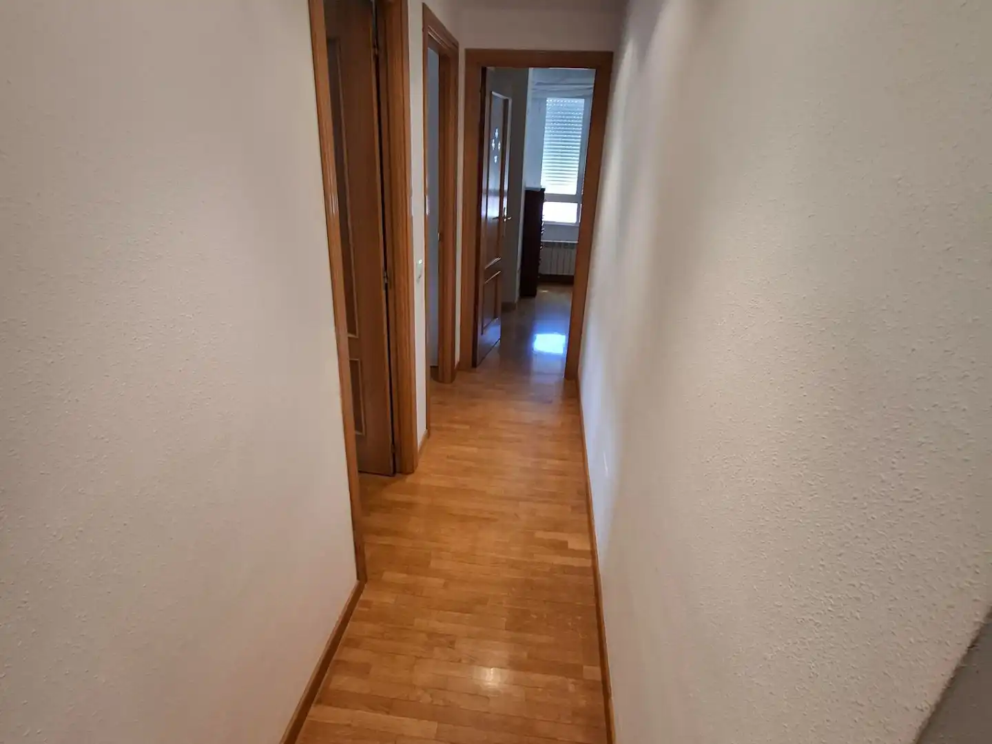 Piso en venta en El Soto Piso en venta en León Capital con Calefacción, Jardín privado y Parquet