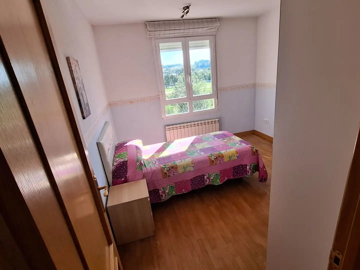 Piso en venta en El Soto Habitación de Piso en venta en León Capital con Calefacción, Jardín privado y Parquet